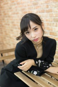 鶴巻星奈さん画像